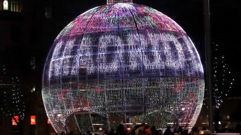 Hoy encienden las luces de Navidad de Madrid: Horario, calles y gu&iacute;a del encendido navide&ntilde;o