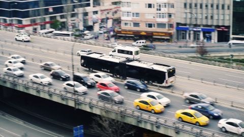 El tr&aacute;fico rodado es la principal fuente de ruido de origen antropog&eacute;nico en Europa