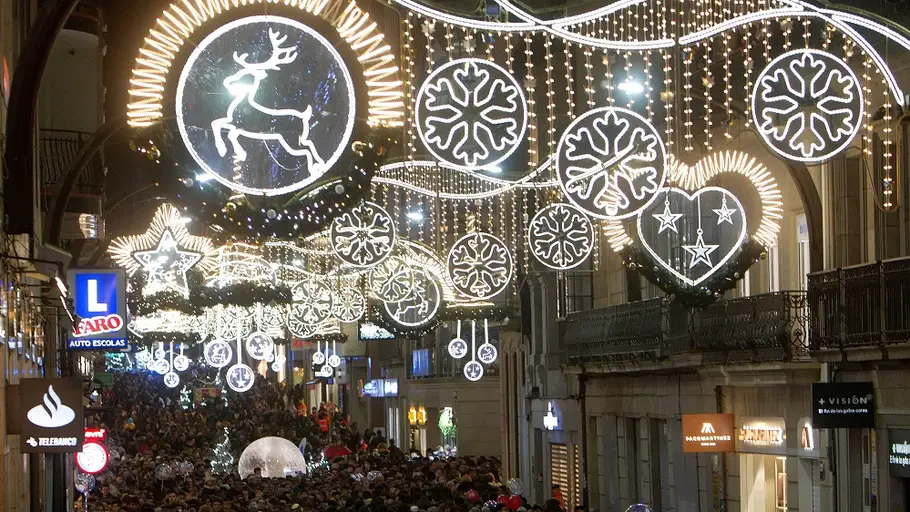 Imagen de archivo de las luces de Navidad en Vigo durante 2019 Imagen de archivo de las luces de Navidad en Vigo durante 2019