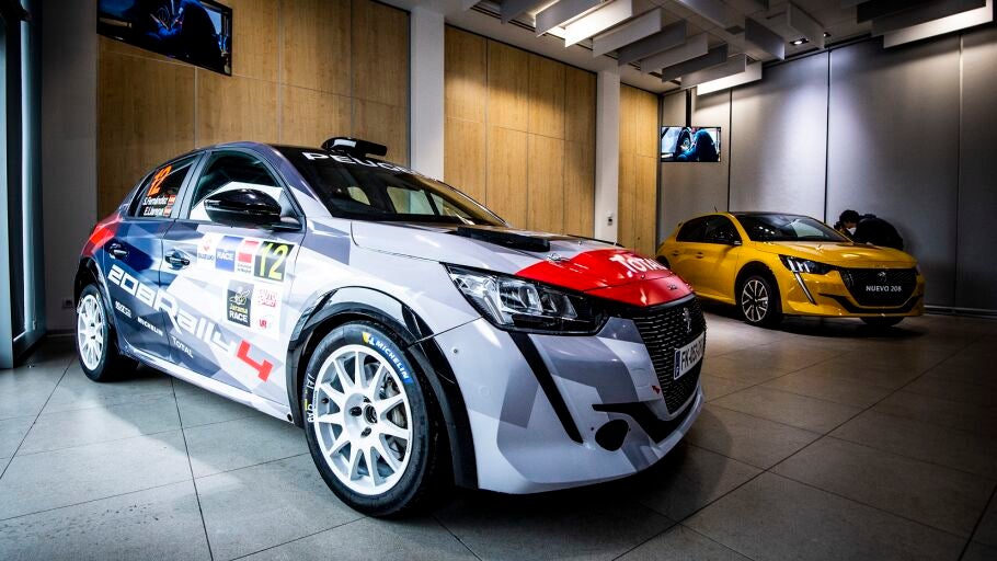 Efr&eacute;n Llarena mostraba en p&uacute;blico Peugeot 208 Rally 4 