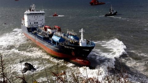 A3 Noticias Fin de Semana (24-11-19) Una empresa holandesa se encargar&aacute; de reflotar el carguero encallado en las costas de A Coru&ntilde;a