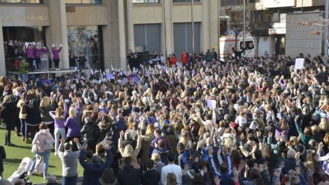 Amb motiu del Dia Internacional contra la Viol&egrave;ncia de G&egrave;nere, dilluns que ve 25 de novembre, la Regidoria d'Igualtat llan&ccedil;a noves activitats emmarcades en la II Escola Muncipal d'Igualtat, en la qual s'oferiran diferents tallers i activitats.