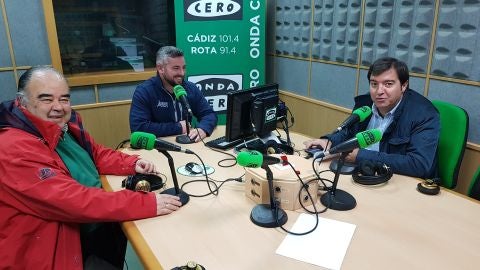 Jos&eacute; Silva, Alfonso Ramallo y Nacho Abreu en la tertulia "La Resaca", de Onda Cero C&aacute;diz.
