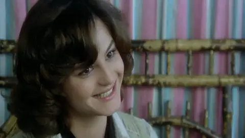 Azucena Hernández Azucena Hernández