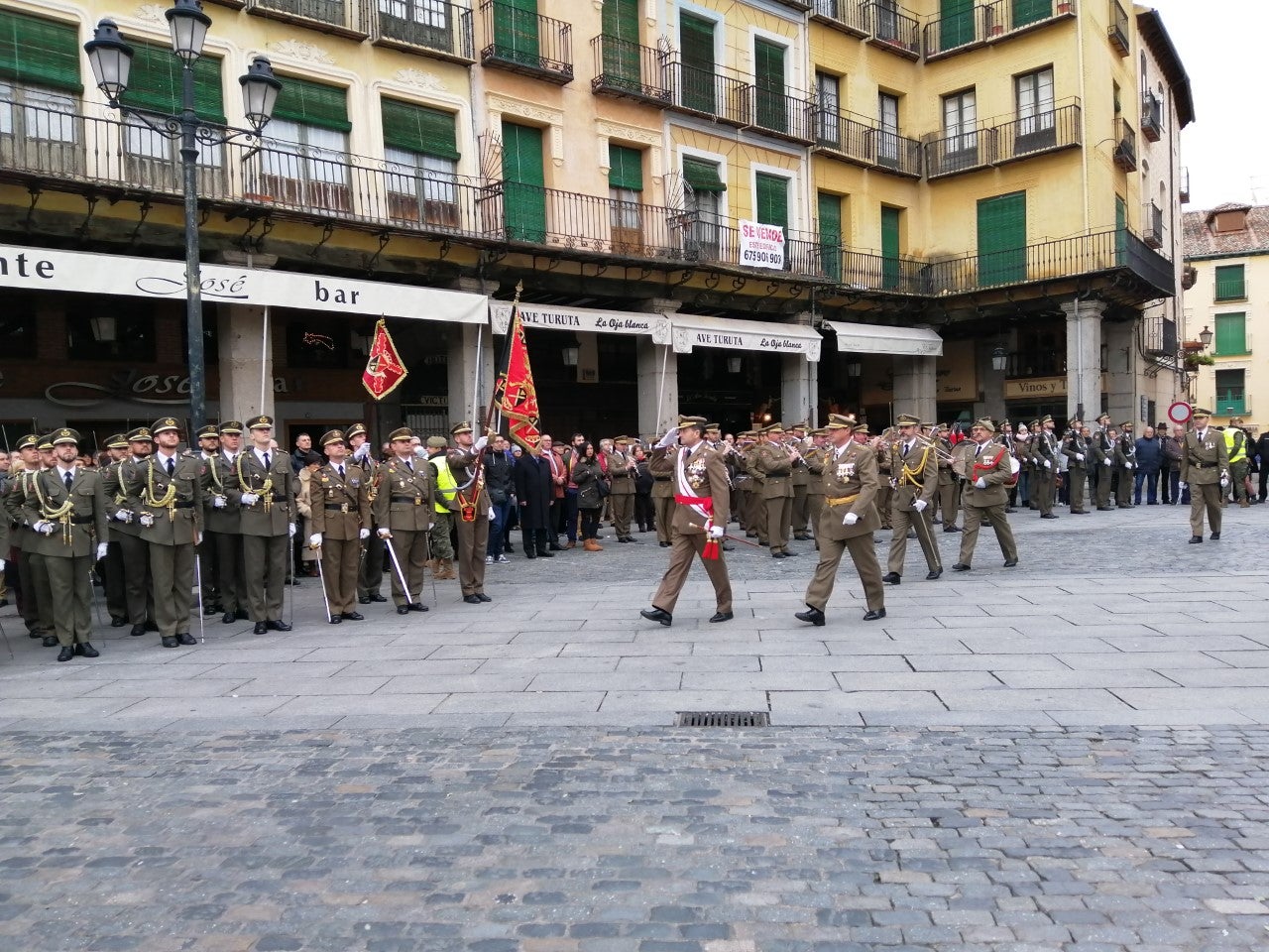 Jura de bandera civil en Torrevieja y el proyecto Dorsal 261 en Sagunto, en Dos de tres Jura de bandera civil en Torrevieja y el proyecto Dorsal 261 en Sagunto, en Dos de tres