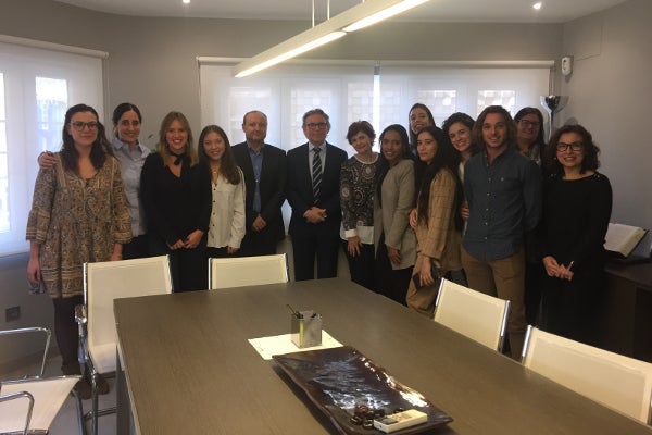Estudiantado del Espai Jurídic d’Estudis Laborals de la UJI realiza una visita académica al despacho Tudón & Abogados Estudiantado del Espai Jurídic d’Estudis Laborals de la UJI realiza una visita académica al despacho Tudón & Abogados