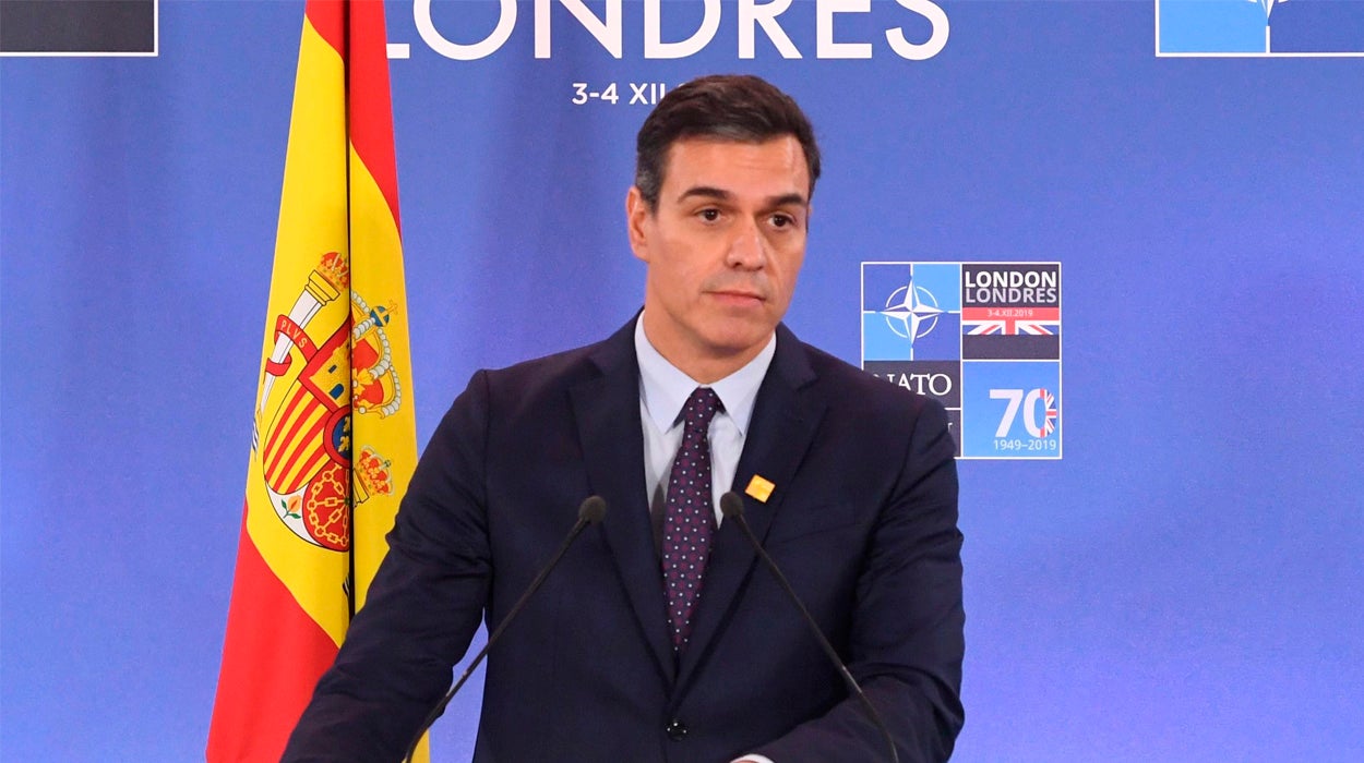 Sánchez dice que el acuerdo con ERC estará dentro de la Constitución y promete hacerlo público para "calmar las críticas" Sánchez dice que el acuerdo con ERC estará dentro de la Constitución y promete hacerlo público para "calmar las críticas"
