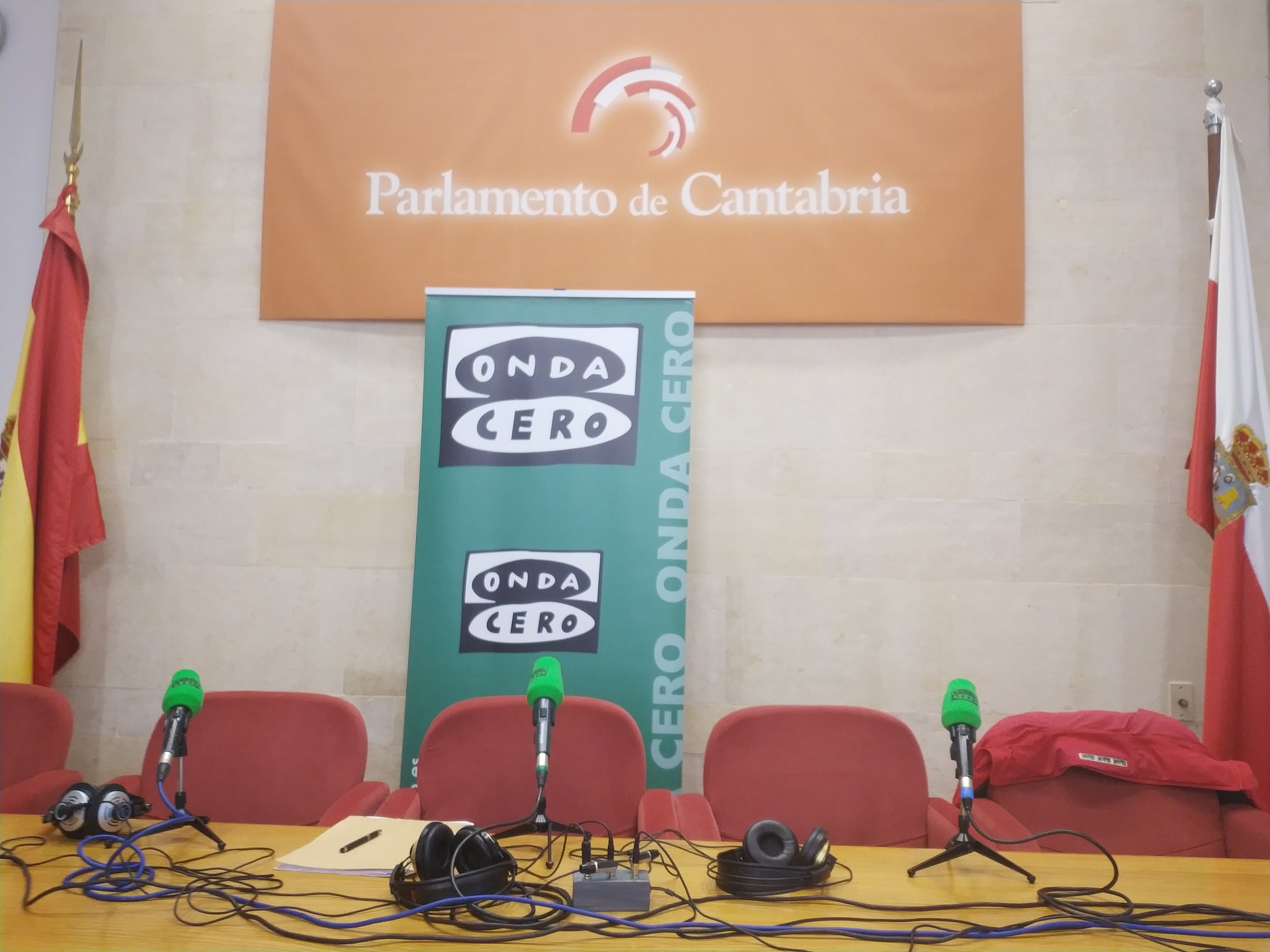 Más de Uno desde el Parlamento de Cantabria Más de Uno desde el Parlamento de Cantabria