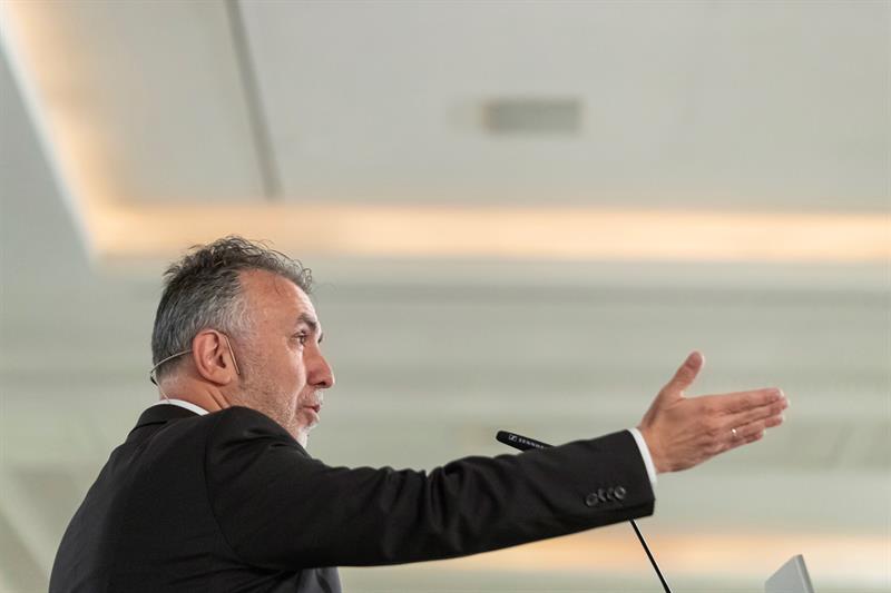 Ángel Víctor Torres: "Si la premisa con ERC es la independencia, no habrá Gobierno" Ángel Víctor Torres: "Si la premisa con ERC es la independencia, no habrá Gobierno"