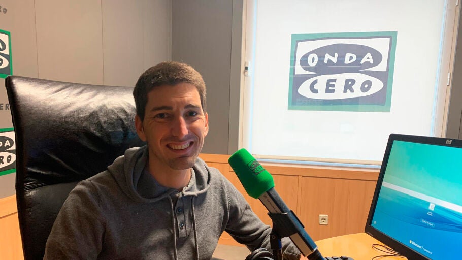 Oriol Mitj&agrave; en los estudios de Onda Cero