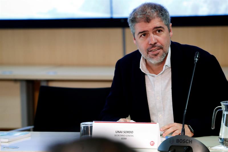 CCOO envía un informe al Congreso para reflejar la situación de los inmigrantes y contrarrestar discursos xenófobos CCOO envía un informe al Congreso para reflejar la situación de los inmigrantes y contrarrestar discursos xenófobos