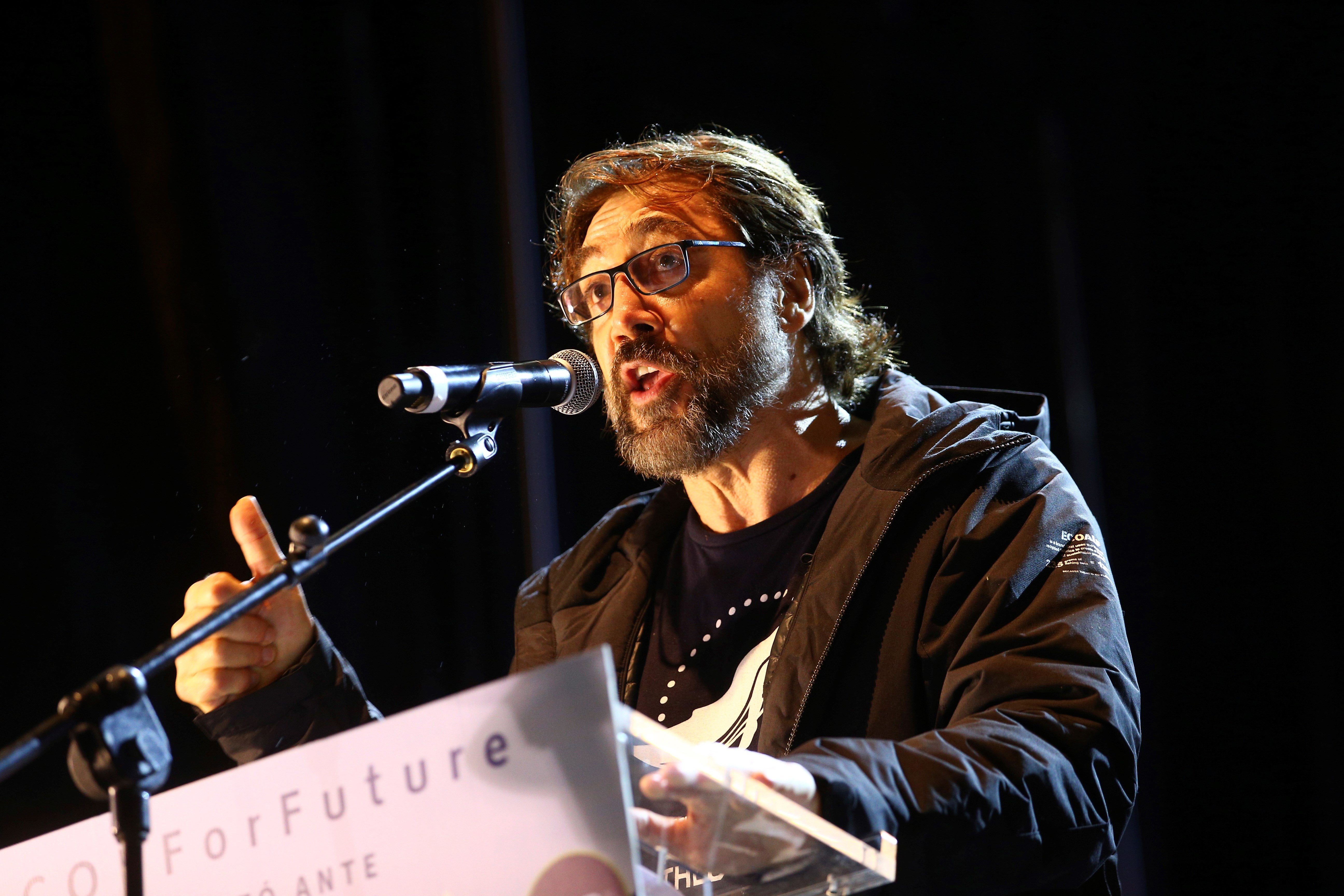 Javier Bardem insulta a Almeida: "Ese estúpido que quiere revertir Madrid Central" Javier Bardem insulta a Almeida: "Ese estúpido que quiere revertir Madrid Central"