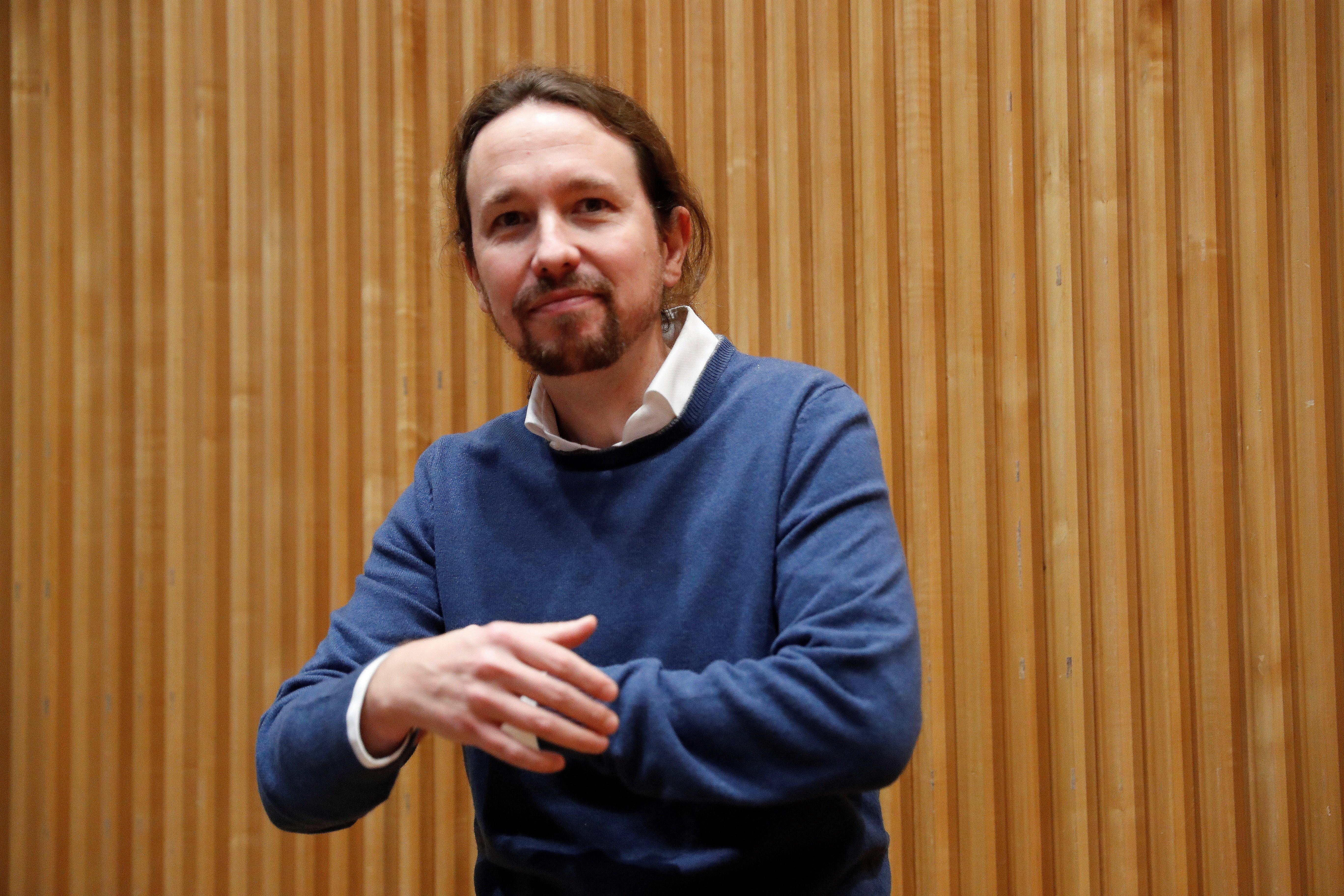 Las preguntas de Amón: "¿Os dais cuenta de que la psicosis de un pacto con ERC ha convertido a Podemos en un partido moderado?" Las preguntas de Amón: "¿Os dais cuenta de que la psicosis de un pacto con ERC ha convertido a Podemos en un partido moderado?"