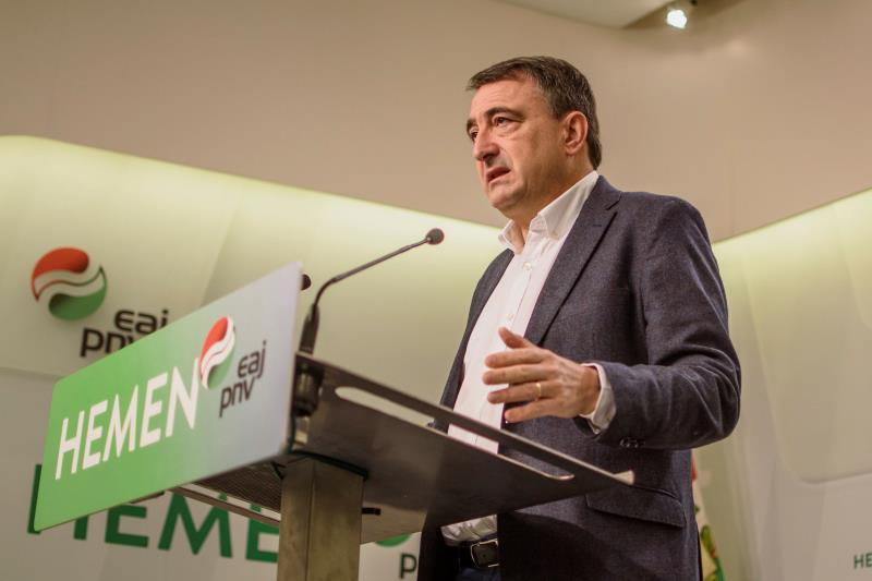 El PNV llama a "reparar" el modelo de Estado y a reconocer a Cataluña y a Euskadi El PNV llama a "reparar" el modelo de Estado y a reconocer a Cataluña y a Euskadi