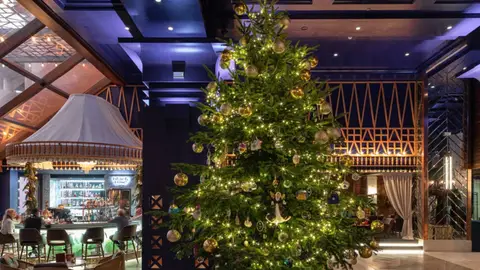 El árbol de Navidad más caro del mundo El árbol de Navidad más caro del mundo