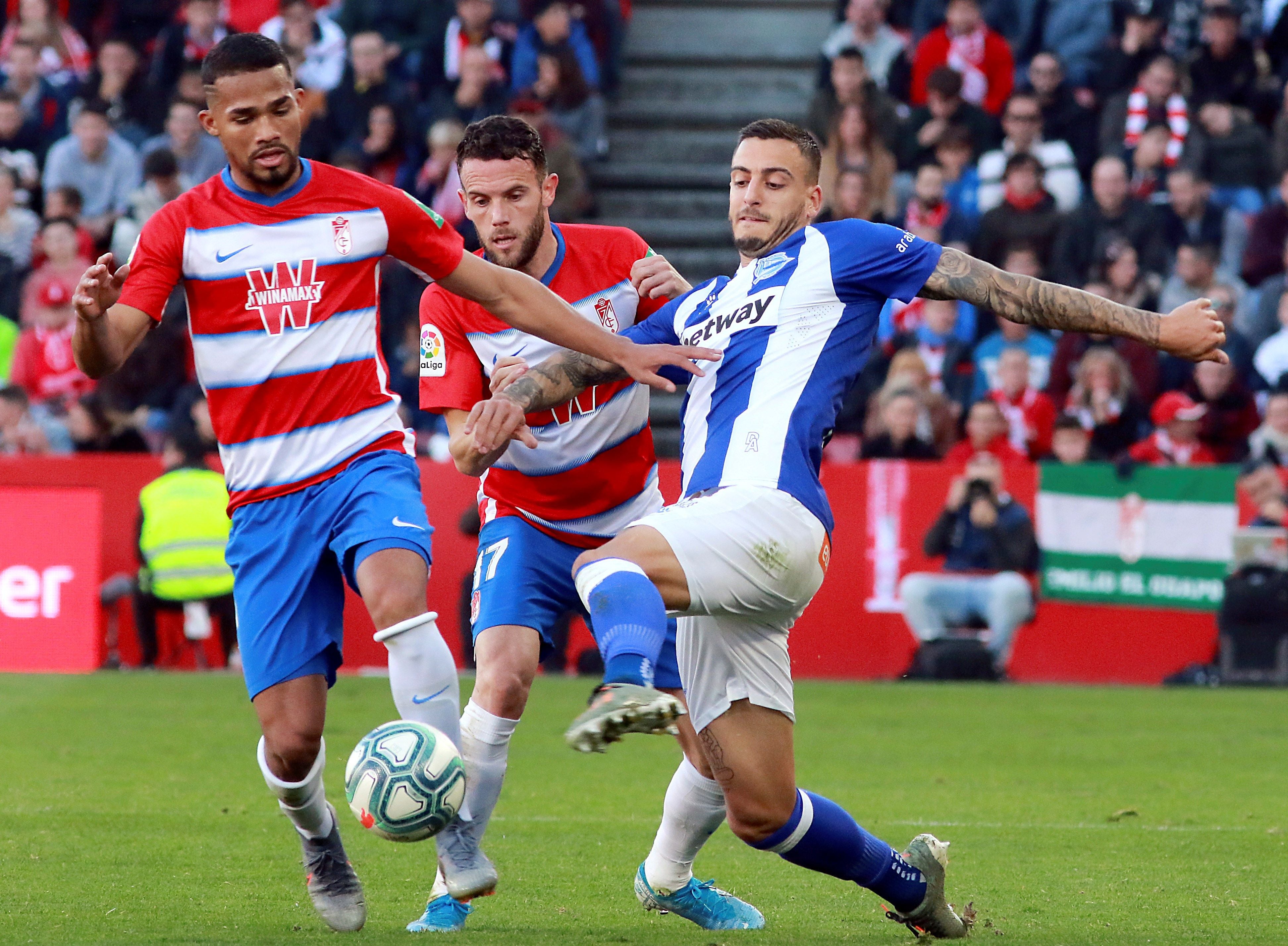 La plantilla rojiblanca ya entrena al completo con la incorporación de Yangel Herrera, tras haber dado negativo en las pruebas. Onda Deportiva Granada 22/05/2020. La plantilla rojiblanca ya entrena al completo con la incorporación de Yangel Herrera, tras haber dado negativo en las pruebas. Onda Deportiva Granada 22/05/2020.