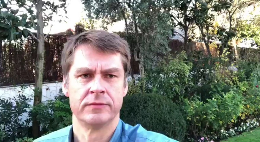 Hugh Elliott defiende que las cifras de contagiados en Reino Unido son "bastante inferiores" a las de España Hugh Elliott defiende que las cifras de contagiados en Reino Unido son "bastante inferiores" a las de España