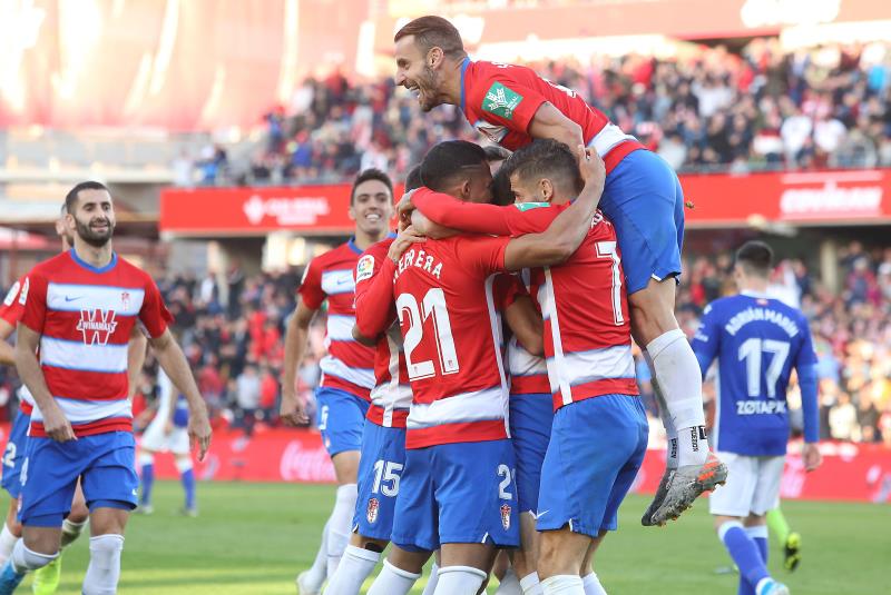 Roberto Soldado: "Quería volver a LaLiga y el Granada me dio la oportunidad" Roberto Soldado: "Quería volver a LaLiga y el Granada me dio la oportunidad"