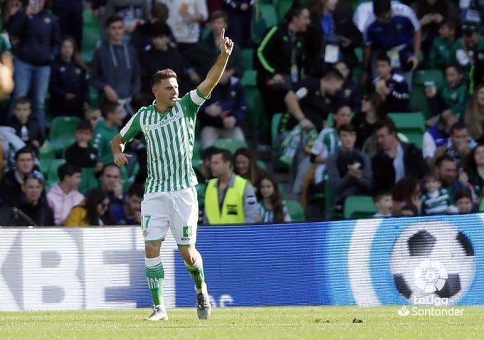 Datos MisterChip: Joaquín supera a Di Stéfano como el jugador más veterano que logra un 'hat trick' en LaLiga Datos MisterChip: Joaquín supera a Di Stéfano como el jugador más veterano que logra un 'hat trick' en LaLiga
