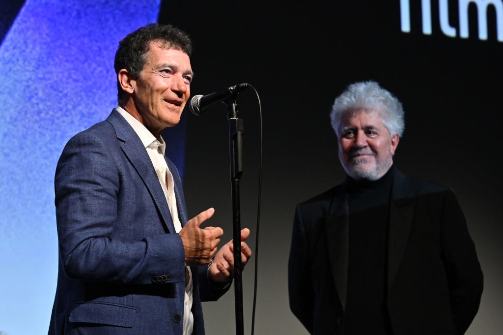 El callejón del Escribano: "Ojalá los Globos de Oro sean una fiesta del cine español" El callejón del Escribano: "Ojalá los Globos de Oro sean una fiesta del cine español"