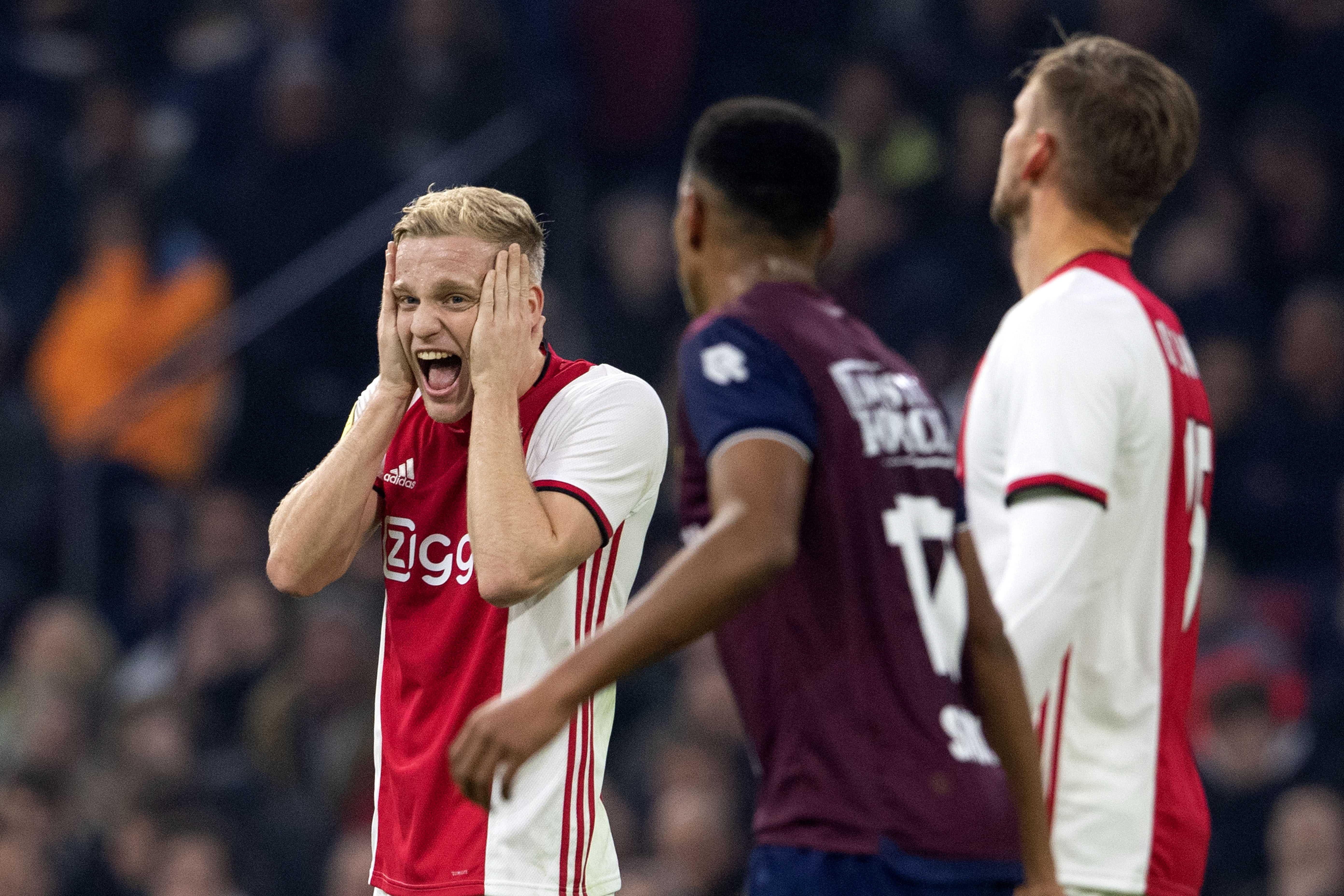Así llega el Ajax contra el Valencia: "Comete errores atrás y si lo aprovecha, los 'chés' lo pueden pasar" Así llega el Ajax contra el Valencia: "Comete errores atrás y si lo aprovecha, los 'chés' lo pueden pasar"