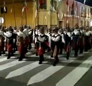 Festeros de Moros y Cristianos de Elda y Petrer en las fiestas de Monforte del Cid. Festeros de Moros y Cristianos de Elda y Petrer en las fiestas de Monforte del Cid.