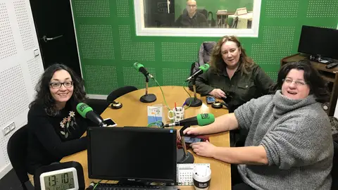 Tertulia en Onda Cero Ourense Tertulia en Onda Cero Ourense