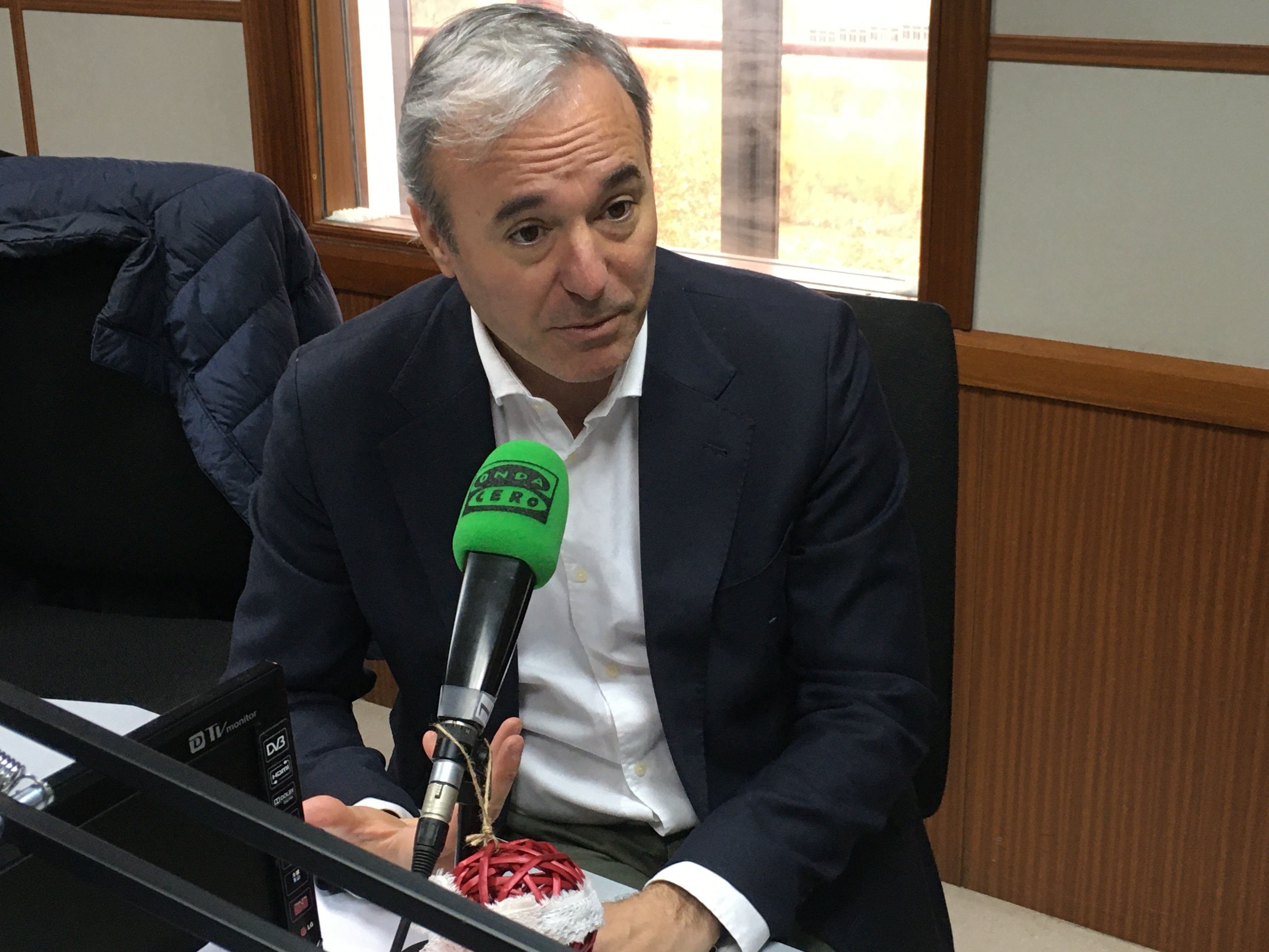 Jorge Azcón, alcalde de Zaragoza: "La ministra de Hacienda quiere gastarse el dinero de los ayuntamientos en las necesidades del Estado" Jorge Azcón, alcalde de Zaragoza: "La ministra de Hacienda quiere gastarse el dinero de los ayuntamientos en las necesidades del Estado"