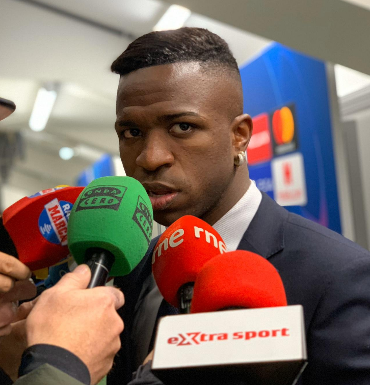 Vinicius: "Estoy contento por marcar pero juego para ayudar al equipo" Vinicius: "Estoy contento por marcar pero juego para ayudar al equipo"