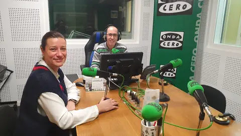 Ana Mourenza en los estudios de Onda Cero Ana Mourenza en los estudios de Onda Cero