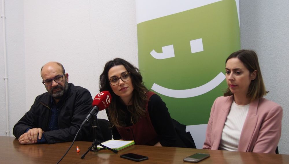 De izquierda a derecha: Felip Sánchez, Aitana Mas y Esther Diez.