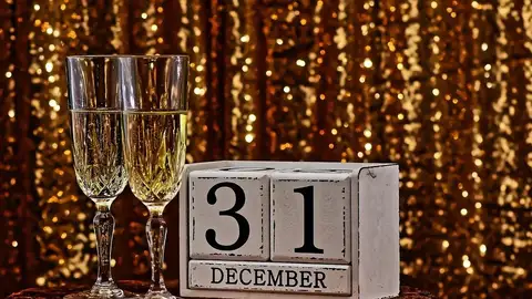 La Generalitat autoriza las peticiones para la celebración de la noche de fin de año en la provincia de Castellón. La Generalitat concede solicitudes de autorización de fiestas en Oropesa, Castellón, Alcalà de Xivert y Segorbe.