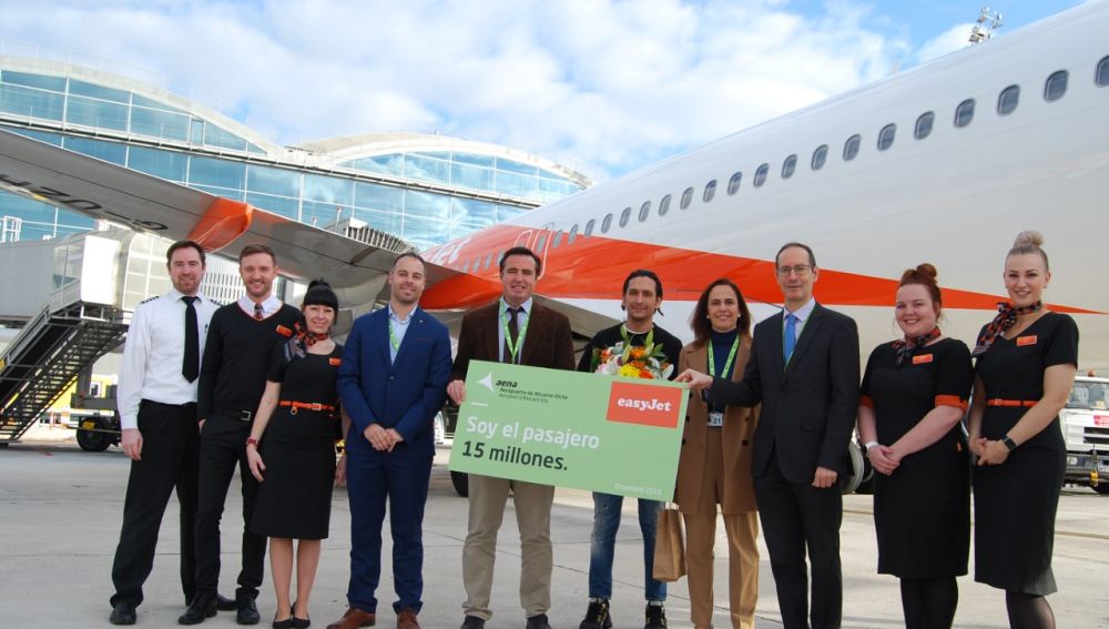 El Aeropuerto Alicante-Elche alcanza los 15 millones de pasajeros.