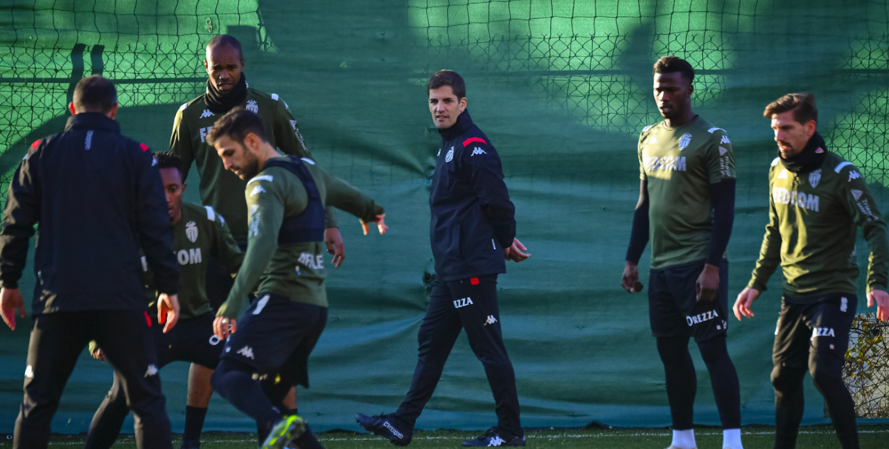 Robert Moreno, en el Mónaco: "Sólo tengo agradecimiento para Luis Enrique" Robert Moreno, en el Mónaco: "Sólo tengo agradecimiento para Luis Enrique"