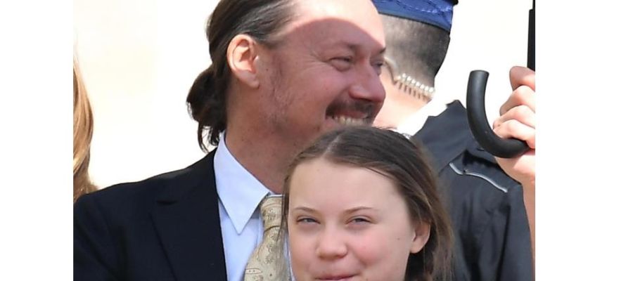 Greta Thunberg junto a su padre, Svante Thunberg Greta Thunberg junto a su padre, Svante Thunberg