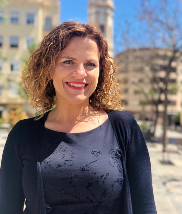 Pilar Bernabé: "Tenemos que hacer un concurso de disfraces de la carrera. Cada año se superan". Pilar Bernabé: "Tenemos que hacer un concurso de disfraces de la carrera. Cada año se superan".