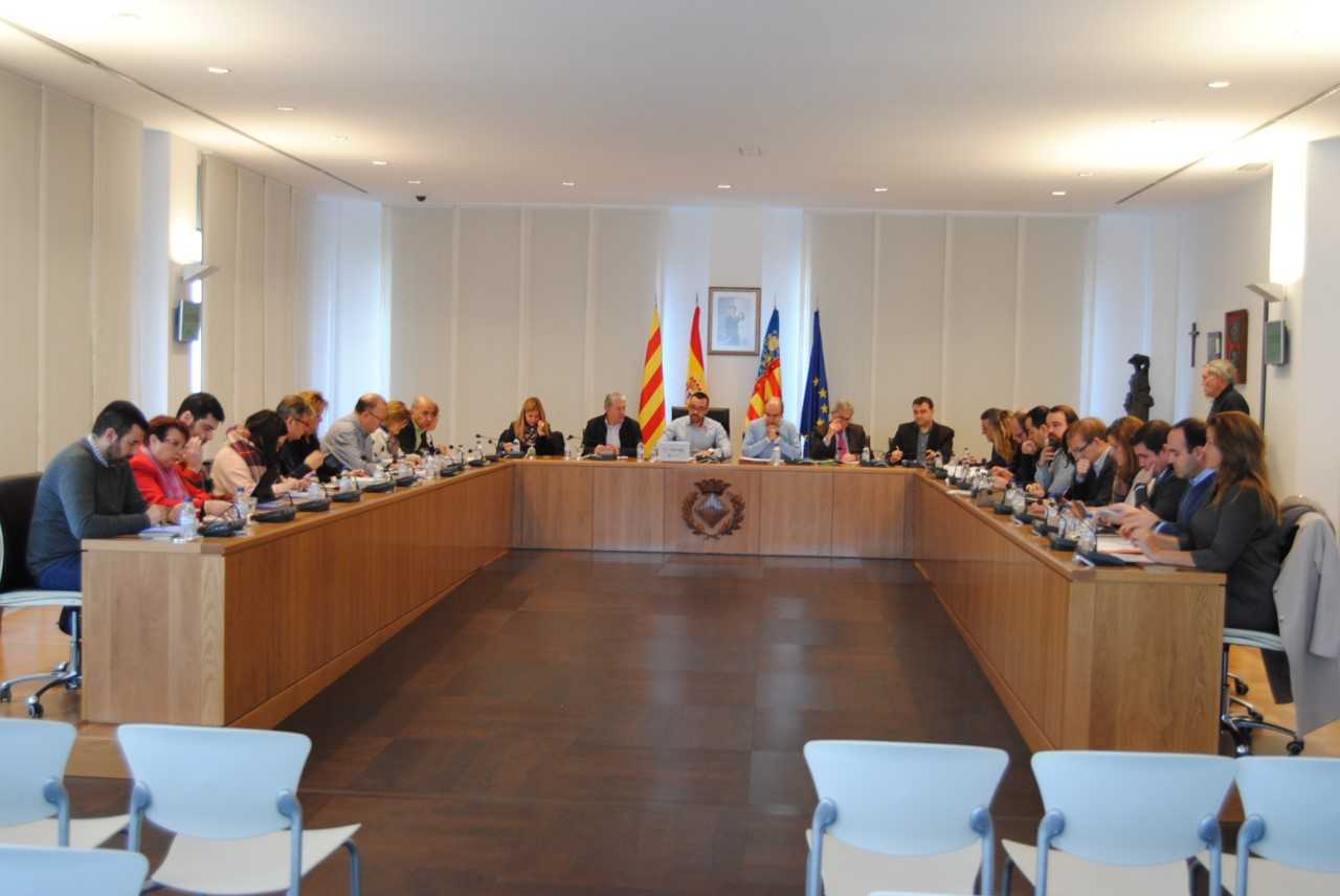 El ple aprova factures pendents de 2018 en el últim ple de l´any El ple aprova factures pendents de 2018 en el últim ple de l´any