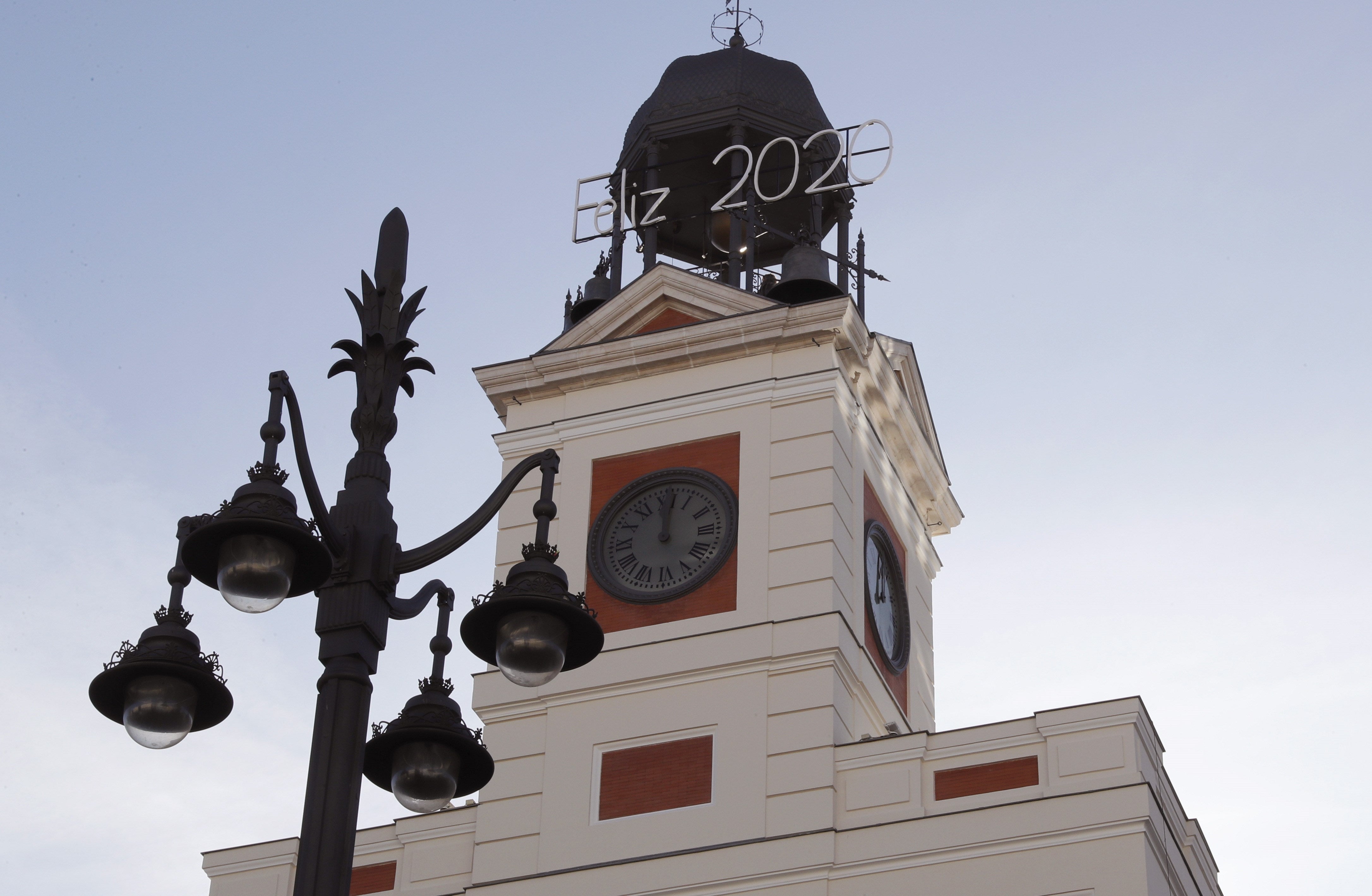 Total normalidad en los últimos ensayos de las campanadas en la Puerta del Sol Total normalidad en los últimos ensayos de las campanadas en la Puerta del Sol