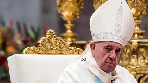 Interceptan una carta con 3 balas dirigida al Papa Francisc El Papa Francisco