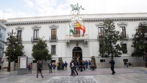 Fachada del Ayuntamiento de Granada
