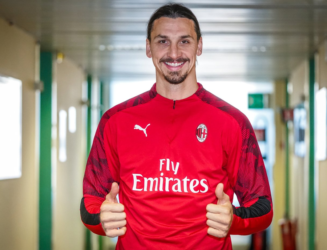 Ibrahimovic firma con el Milan para los próximos seis meses Ibrahimovic firma con el Milan para los próximos seis meses