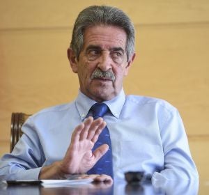 Miguel Ángel Revilla. Miguel Ángel Revilla.