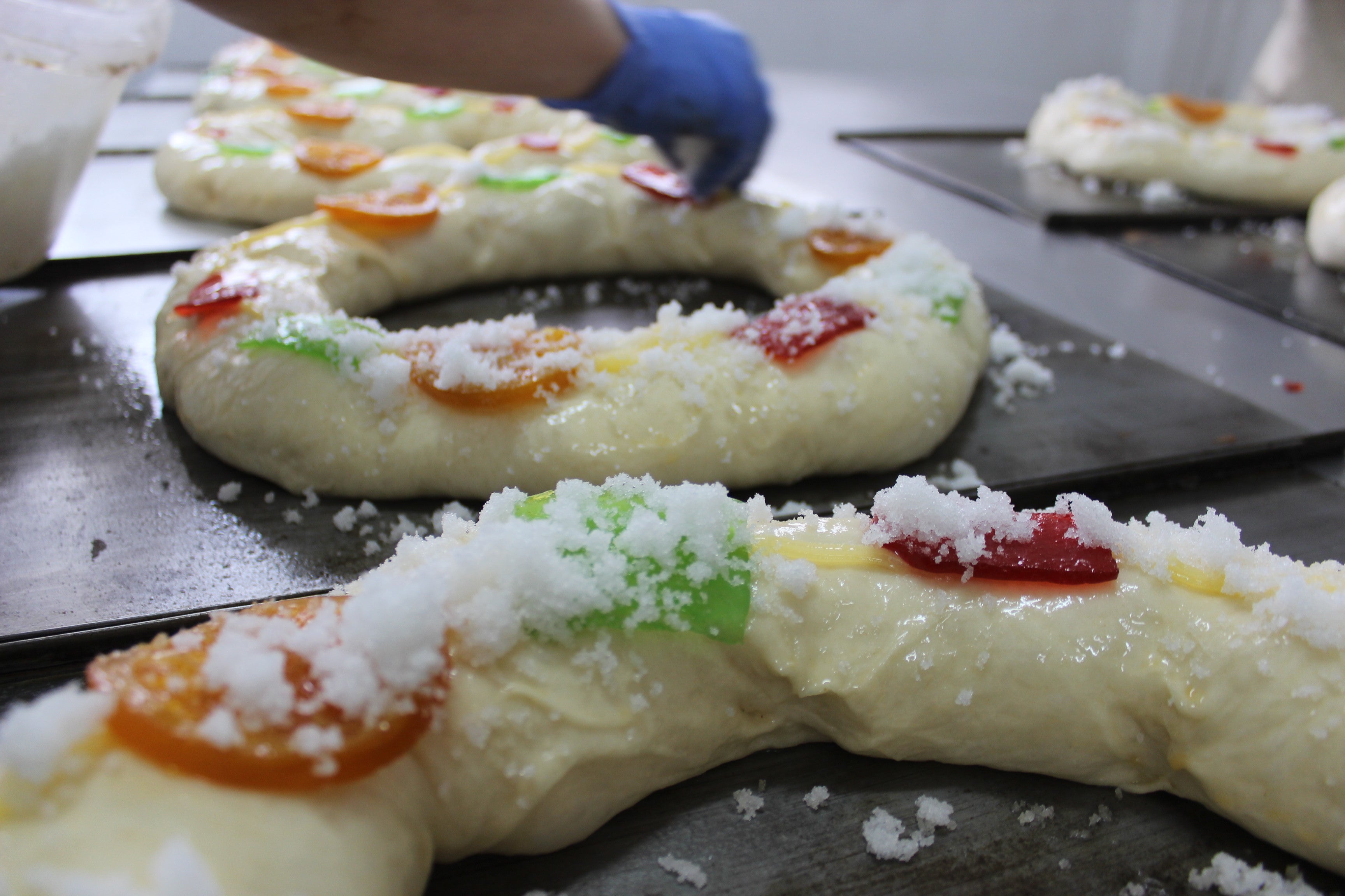 Lozano Repostería supera los 15.000 roscones vendidos antes del Día de Reyes Lozano Repostería supera los 15.000 roscones vendidos antes del Día de Reyes