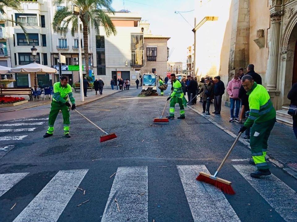 Elche generó 493 toneladas de residuos durante la Nochevieja Elche generó 493 toneladas de residuos durante la Nochevieja