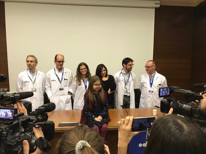 Una niña de 10 años es la primera triple trasplantada en España de corazón, hígado y riñón Una niña de 10 años es la primera triple trasplantada en España de corazón, hígado y riñón