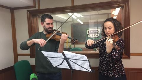 DUO DE VIOLINES TEATRO DE LA SENSACION