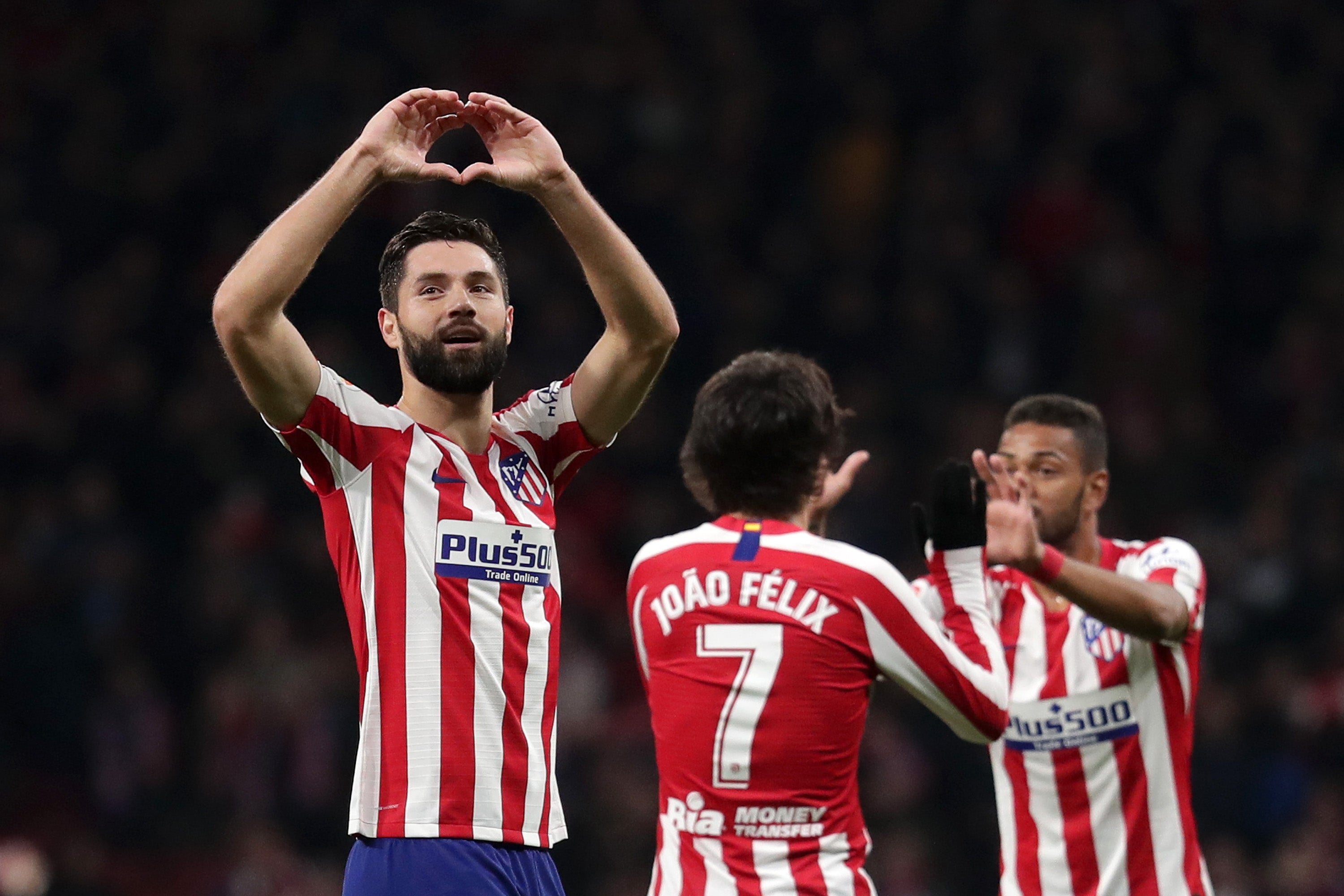 Correa y Felipe dan una sufrida victoria al Atlético ante el Levante Correa y Felipe dan una sufrida victoria al Atlético ante el Levante