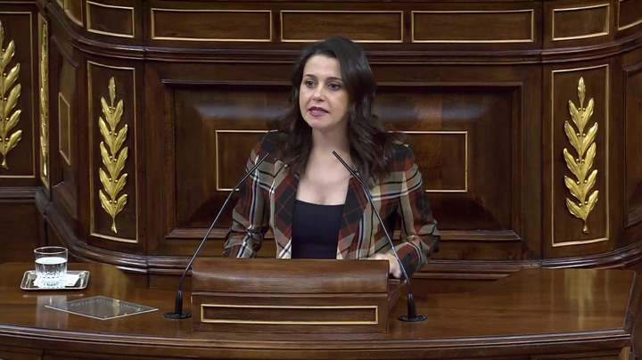 Inés Arrimadas: "Este acuerdo infame no es con el que el PSOE se presentó a las elecciones" Inés Arrimadas: "Este acuerdo infame no es con el que el PSOE se presentó a las elecciones"