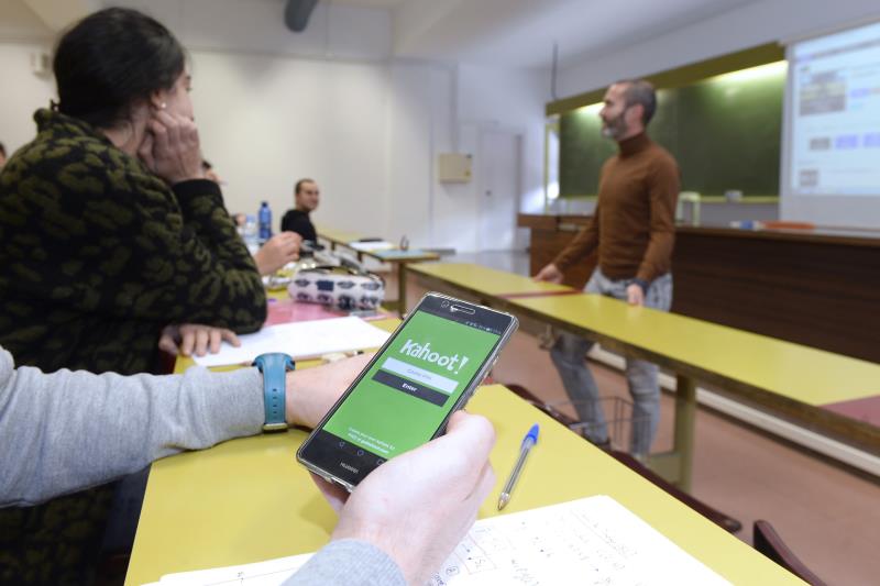 Directores de centros educativos piden revertir el recorte de asignaciones Directores de centros educativos piden revertir el recorte de asignaciones