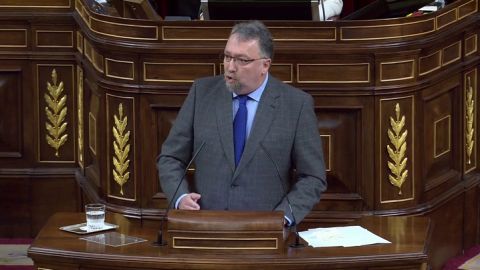 Foro Asturias acaba su intervenci&oacute;n diciendo "viva la Constituci&oacute;n, viva el Rey, viva Espa&ntilde;a". 